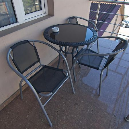 Hotel Marseille บาทูมิ ภายนอก รูปภาพ