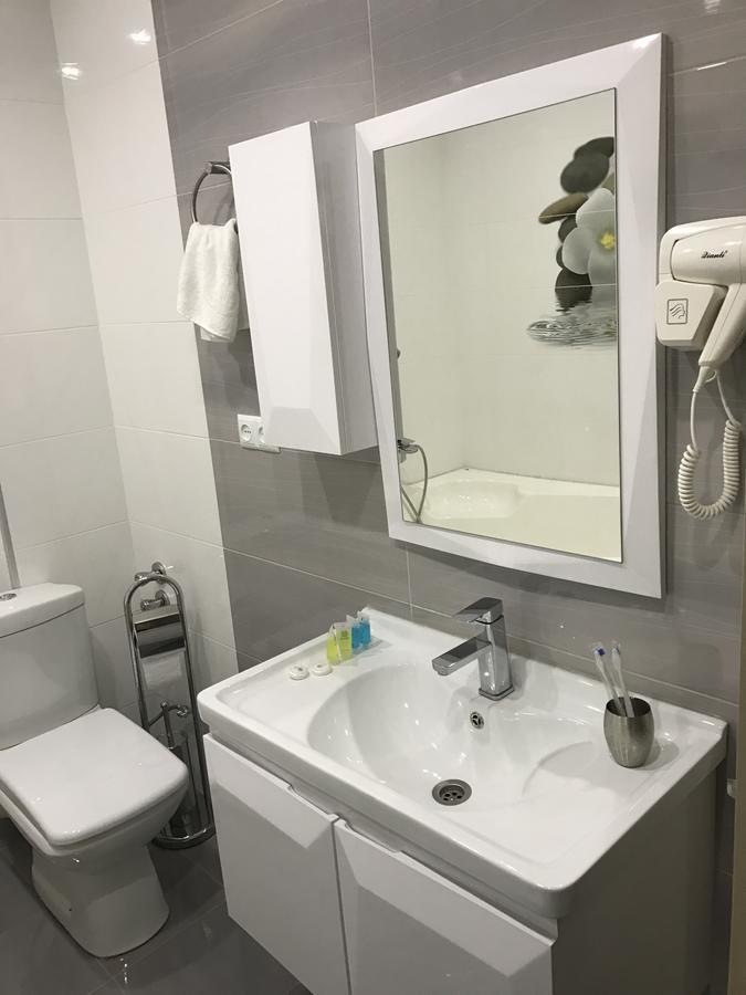 Hotel Marseille บาทูมิ ภายนอก รูปภาพ