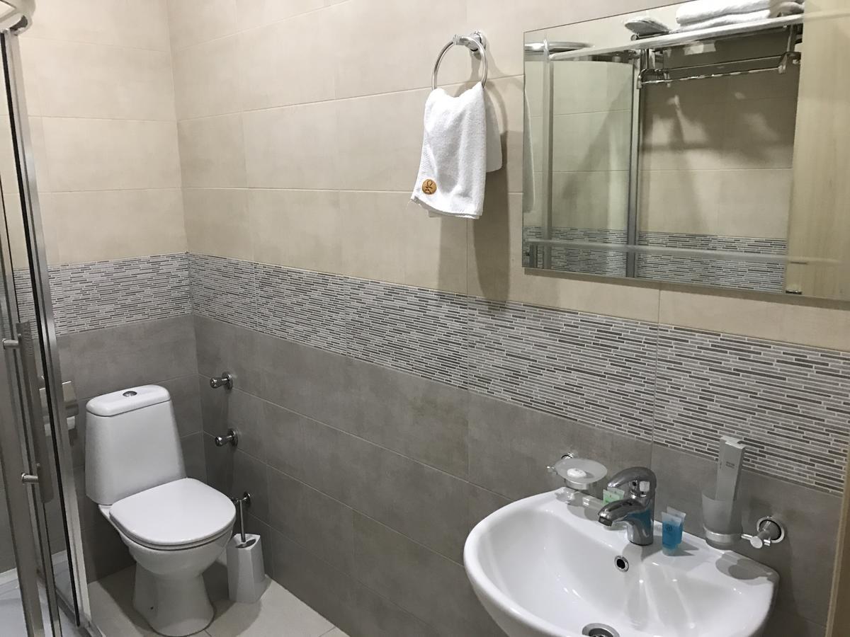 Hotel Marseille บาทูมิ ภายนอก รูปภาพ