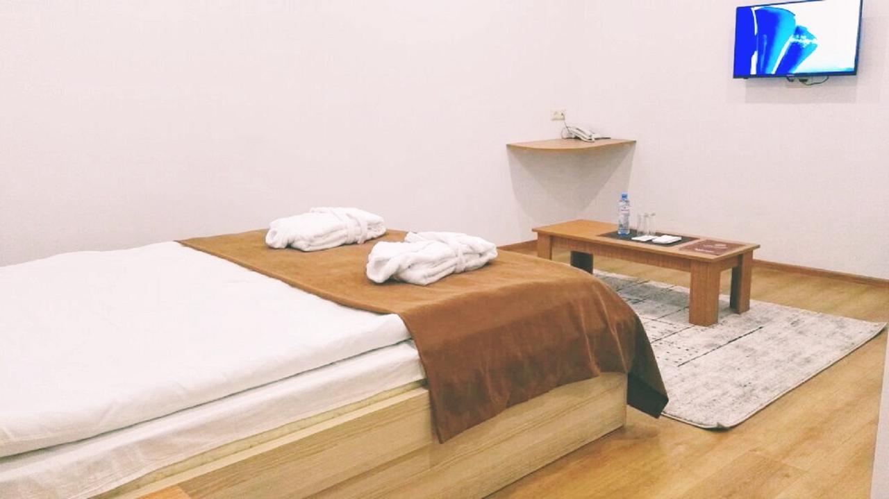 Hotel Marseille บาทูมิ ภายนอก รูปภาพ