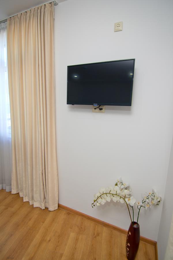 Hotel Marseille บาทูมิ ภายนอก รูปภาพ
